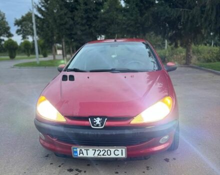 Пежо 206 2000 в Снятине на Automoto.ua Красный Пежо 206, объемом двигателя 1.4 л и пробегом 236 тыс. км за 1900 $, фото 1 на Automoto.ua