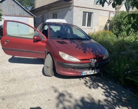 Червоний Пежо 206, об'ємом двигуна 1.9 л та пробігом 200 тис. км за 1700 $, фото 1 на Automoto.ua