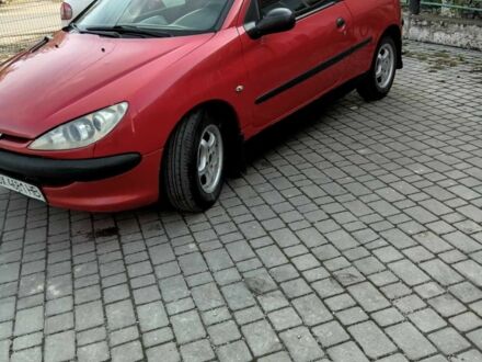 Червоний Пежо 206, об'ємом двигуна 1.1 л та пробігом 180 тис. км за 2200 $, фото 1 на Automoto.ua