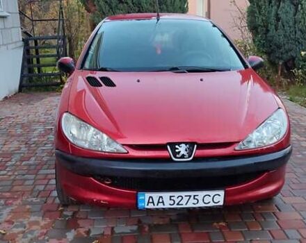 Красный Пежо 206, объемом двигателя 1.4 л и пробегом 204 тыс. км за 2850 $, фото 1 на Automoto.ua