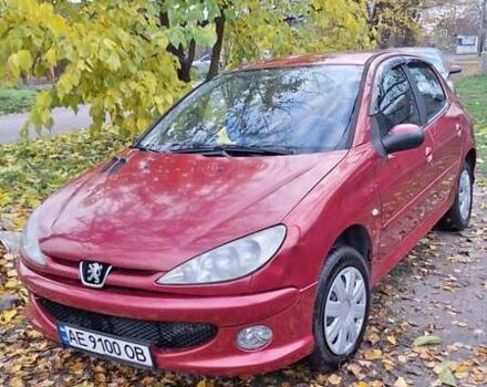 Красный Пежо 206, объемом двигателя 1.4 л и пробегом 199 тыс. км за 3900 $, фото 1 на Automoto.ua