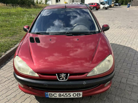 Красный Пежо 206, объемом двигателя 1.4 л и пробегом 180 тыс. км за 3350 $, фото 1 на Automoto.ua