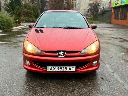 Червоний Пежо 206, об'ємом двигуна 1.6 л та пробігом 269 тис. км за 3900 $, фото 1 на Automoto.ua