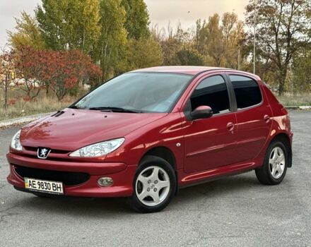 Красный Пежо 206, объемом двигателя 1.4 л и пробегом 119 тыс. км за 4500 $, фото 1 на Automoto.ua