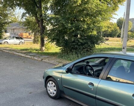 Пежо 206, объемом двигателя 1.6 л и пробегом 240 тыс. км за 1550 $, фото 3 на Automoto.ua