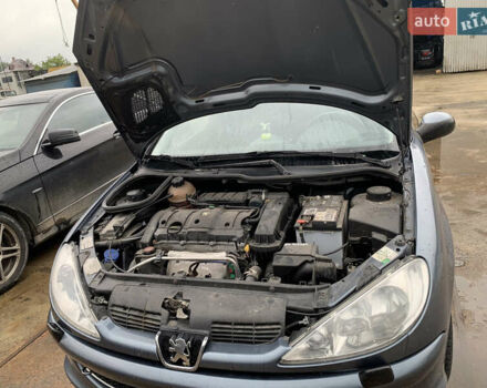 Пежо 206, объемом двигателя 1.6 л и пробегом 127 тыс. км за 3500 $, фото 2 на Automoto.ua