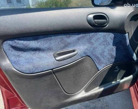 Пежо 206, объемом двигателя 1.6 л и пробегом 108 тыс. км за 4499 $, фото 8 на Automoto.ua