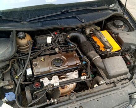 Пежо 206, об'ємом двигуна 1.4 л та пробігом 300 тис. км за 2000 $, фото 3 на Automoto.ua