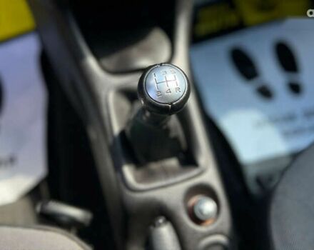 Пежо 206, объемом двигателя 1.4 л и пробегом 139 тыс. км за 4250 $, фото 17 на Automoto.ua