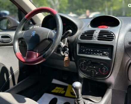 Пежо 206, объемом двигателя 1.4 л и пробегом 139 тыс. км за 4250 $, фото 9 на Automoto.ua