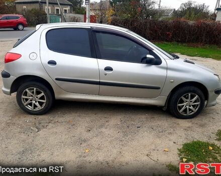 Пежо 206, объемом двигателя 1.4 л и пробегом 340 тыс. км за 2900 $, фото 4 на Automoto.ua