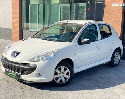 Пежо 206, объемом двигателя 1.4 л и пробегом 206 тыс. км за 3990 $, фото 1 на Automoto.ua