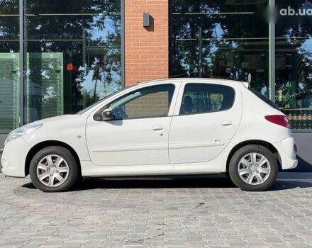 Пежо 206, объемом двигателя 1.4 л и пробегом 206 тыс. км за 3990 $, фото 5 на Automoto.ua