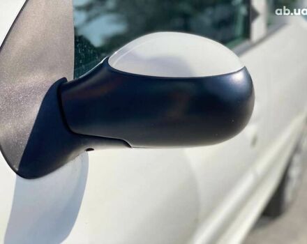 Пежо 206, объемом двигателя 1.4 л и пробегом 206 тыс. км за 3990 $, фото 12 на Automoto.ua