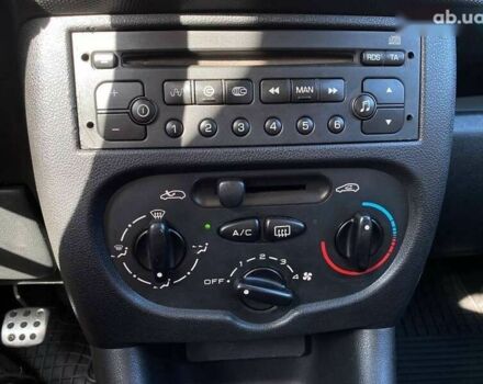 Пежо 206, объемом двигателя 1.4 л и пробегом 206 тыс. км за 3990 $, фото 27 на Automoto.ua