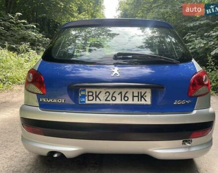 Пежо 206, объемом двигателя 1.4 л и пробегом 373 тыс. км за 3777 $, фото 4 на Automoto.ua