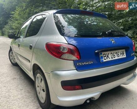 Пежо 206, объемом двигателя 1.4 л и пробегом 373 тыс. км за 3777 $, фото 3 на Automoto.ua