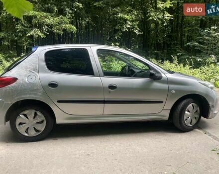 Пежо 206, объемом двигателя 1.4 л и пробегом 373 тыс. км за 3777 $, фото 6 на Automoto.ua