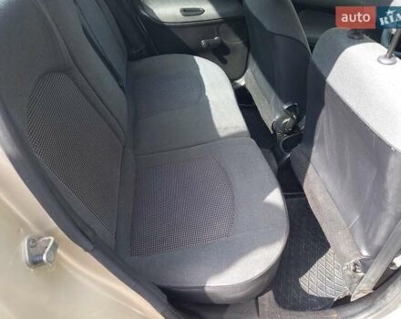 Пежо 206, объемом двигателя 1.4 л и пробегом 231 тыс. км за 3450 $, фото 10 на Automoto.ua