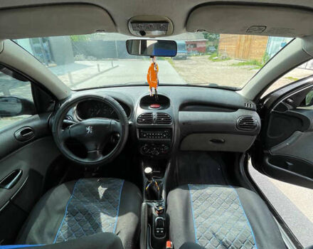Пежо 206, об'ємом двигуна 1.4 л та пробігом 270 тис. км за 2200 $, фото 6 на Automoto.ua