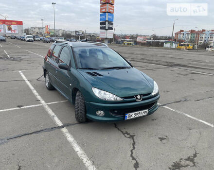 Пежо 206, объемом двигателя 1.4 л и пробегом 366 тыс. км за 3850 $, фото 2 на Automoto.ua