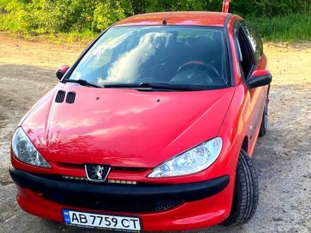 Пежо 206, объемом двигателя 0.22 л и пробегом 203 тыс. км за 3200 $, фото 1 на Automoto.ua