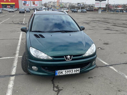 Пежо 206, объемом двигателя 1.4 л и пробегом 366 тыс. км за 3850 $, фото 1 на Automoto.ua