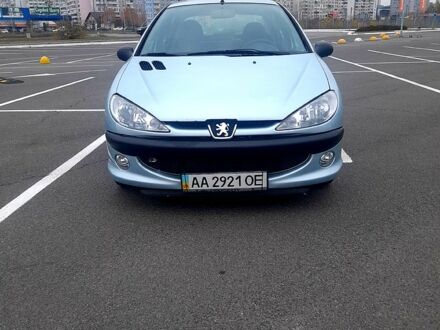 Пежо 206, об'ємом двигуна 1.4 л та пробігом 215 тис. км за 3500 $, фото 1 на Automoto.ua