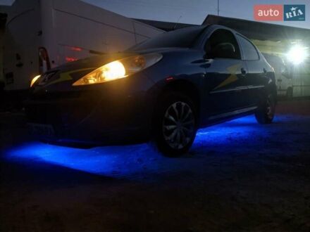 Пежо 206 2011 в Львове на Automoto.ua Пежо 206, объемом двигателя 1.4 л и пробегом 201 тыс. км за 5200 $, фото 1 на Automoto.ua
