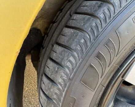 Желтый Пежо 206, объемом двигателя 1.12 л и пробегом 181 тыс. км за 2500 $, фото 10 на Automoto.ua