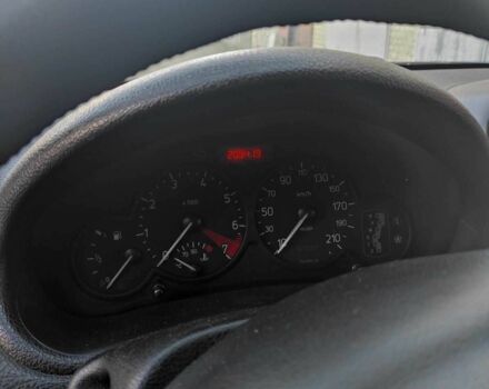 Жовтий Пежо 206, об'ємом двигуна 1.4 л та пробігом 210 тис. км за 2200 $, фото 10 на Automoto.ua