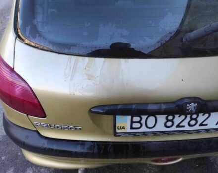 Жовтий Пежо 206, об'ємом двигуна 1.4 л та пробігом 210 тис. км за 2200 $, фото 3 на Automoto.ua