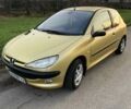 Желтый Пежо 206, объемом двигателя 1.4 л и пробегом 150 тыс. км за 3000 $, фото 1 на Automoto.ua
