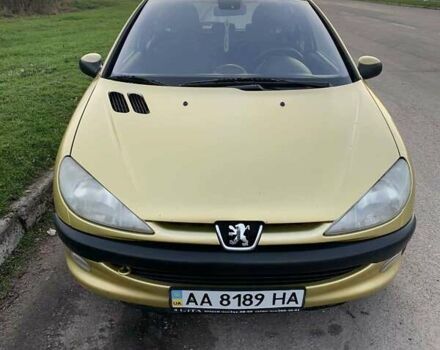 Желтый Пежо 206, объемом двигателя 1.4 л и пробегом 150 тыс. км за 3000 $, фото 4 на Automoto.ua