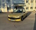 Желтый Пежо 206, объемом двигателя 1.12 л и пробегом 181 тыс. км за 2500 $, фото 1 на Automoto.ua