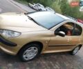 Желтый Пежо 206, объемом двигателя 1.12 л и пробегом 291 тыс. км за 3100 $, фото 1 на Automoto.ua