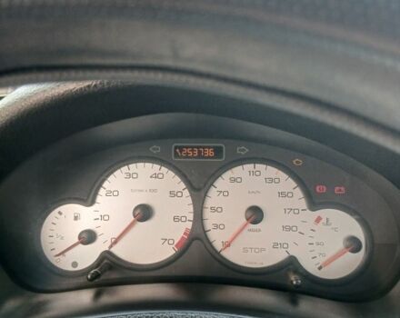 Жовтий Пежо 206, об'ємом двигуна 1.4 л та пробігом 263 тис. км за 2650 $, фото 7 на Automoto.ua