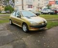 Желтый Пежо 206, объемом двигателя 1.4 л и пробегом 175 тыс. км за 3000 $, фото 4 на Automoto.ua