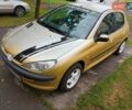 Желтый Пежо 206, объемом двигателя 1.4 л и пробегом 175 тыс. км за 3000 $, фото 3 на Automoto.ua