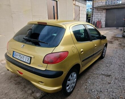 Жовтий Пежо 206, об'ємом двигуна 1.4 л та пробігом 263 тис. км за 2650 $, фото 3 на Automoto.ua