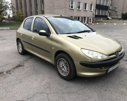 Жовтий Пежо 206, об'ємом двигуна 1.4 л та пробігом 200 тис. км за 3000 $, фото 6 на Automoto.ua