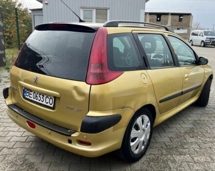 Желтый Пежо 206, объемом двигателя 2 л и пробегом 250 тыс. км за 2499 $, фото 6 на Automoto.ua