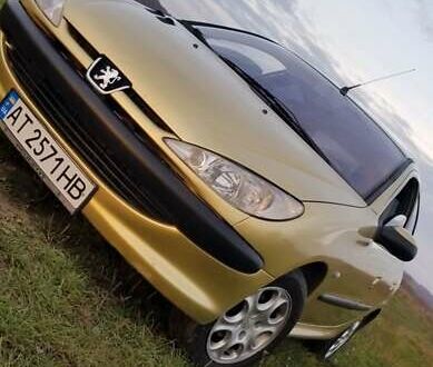 Пежо 206 2002 в Ивано-Франковске на Automoto.ua Желтый Пежо 206, объемом двигателя 1.4 л и пробегом 212 тыс. км за 3340 $, фото 1 на Automoto.ua