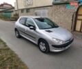 Серый Пежо 206, объемом двигателя 1.39 л и пробегом 289 тыс. км за 2550 $, фото 3 на Automoto.ua