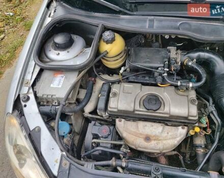 Серый Пежо 206, объемом двигателя 1.39 л и пробегом 289 тыс. км за 2750 $, фото 31 на Automoto.ua