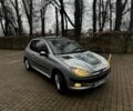 Серый Пежо 206, объемом двигателя 2 л и пробегом 200 тыс. км за 1350 $, фото 6 на Automoto.ua