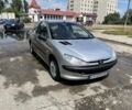 Сірий Пежо 206, об'ємом двигуна 1.1 л та пробігом 211 тис. км за 2000 $, фото 1 на Automoto.ua