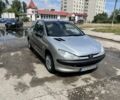 Серый Пежо 206, объемом двигателя 1.1 л и пробегом 211 тыс. км за 2100 $, фото 1 на Automoto.ua