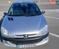 Сірий Пежо 206, об'ємом двигуна 1.4 л та пробігом 230 тис. км за 3000 $, фото 1 на Automoto.ua