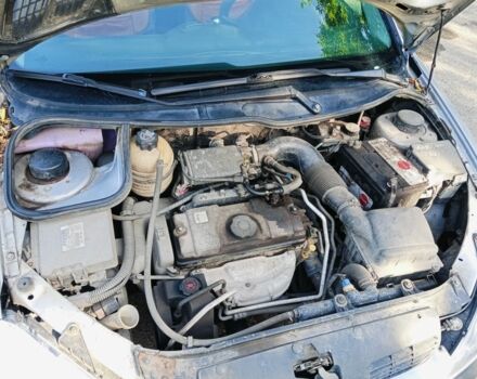 Серый Пежо 206, объемом двигателя 0 л и пробегом 196 тыс. км за 1258 $, фото 6 на Automoto.ua